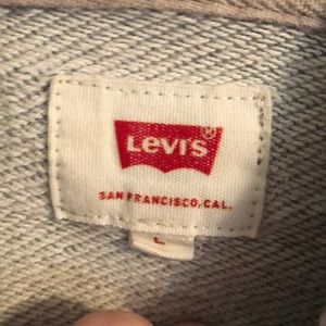 Levi's Tops - Levi’s Sweatshirt Levi's Tops - Levi’s Sweatshirt